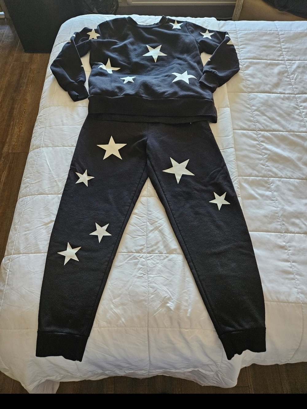 Zenana Outfitters Black Sweatshirt and Jogger Set with White Stars